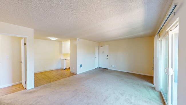 Building Photo - 541 Alameda del Prado