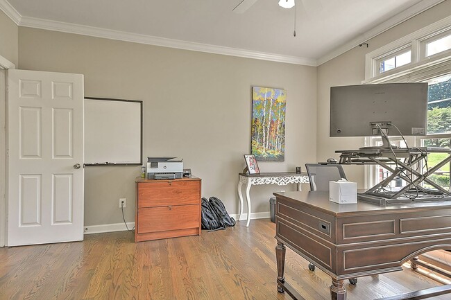 Building Photo - 9 Wayland Ct
