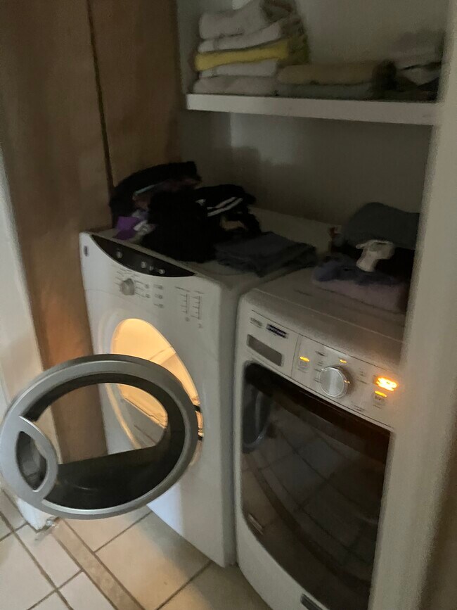 Building Photo - 3487 Wax Rd SE