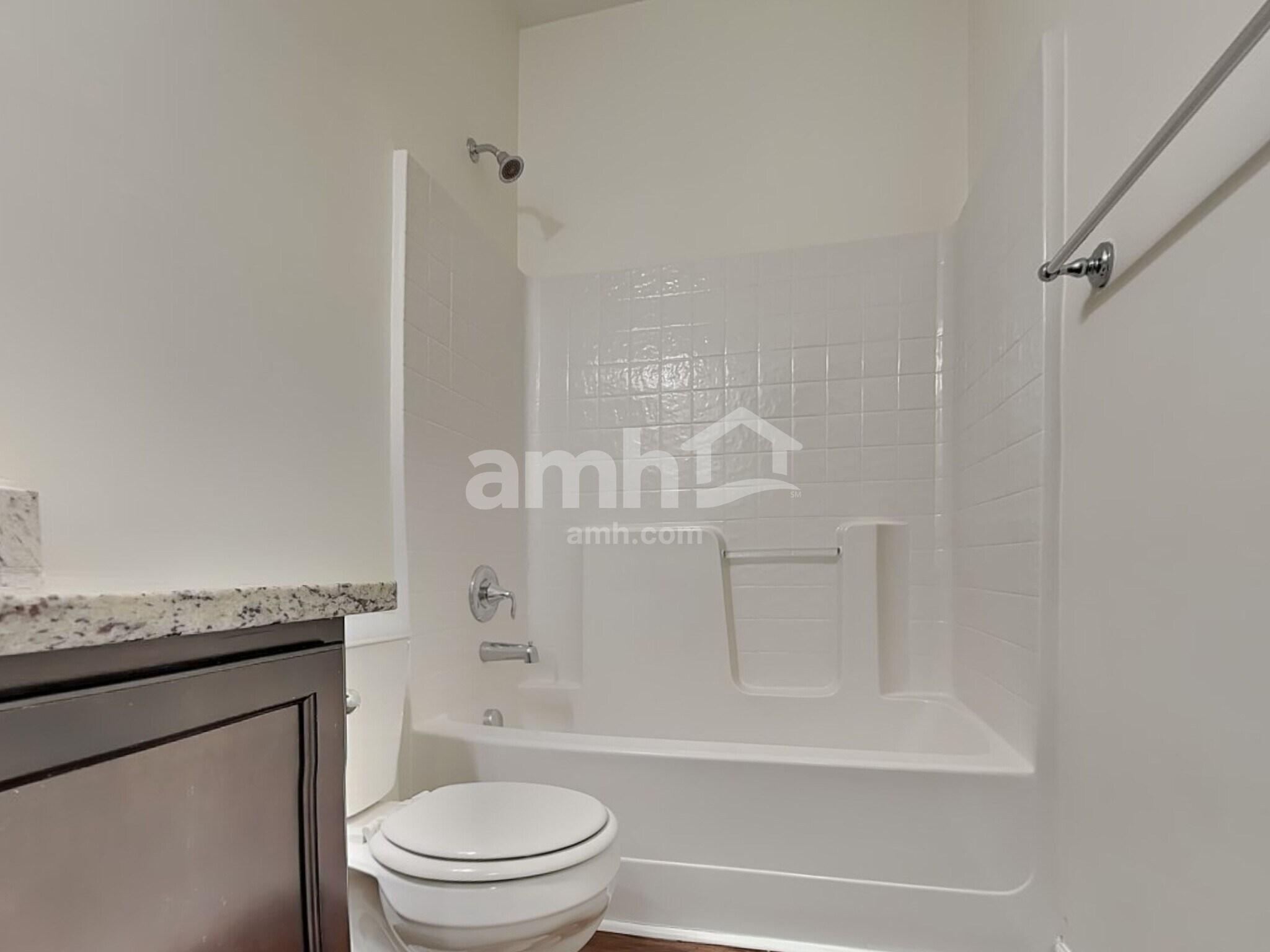 Building Photo - 2065 Tanners Mill Dr