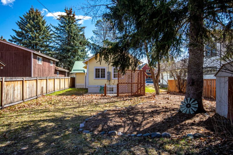 Building Photo - 514 Somers Ave