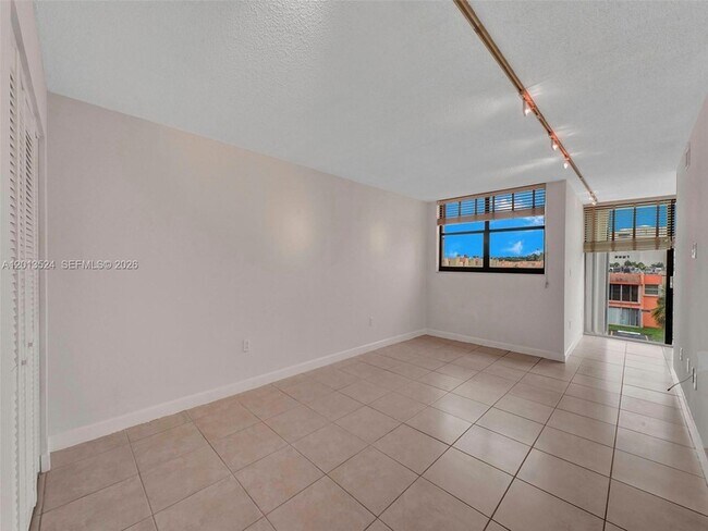 Building Photo - 9420 W Flagler St