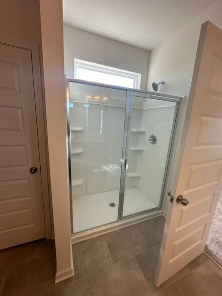 Building Photo - 829 Kensington St