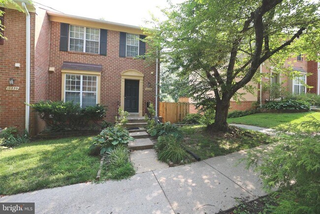 Building Photo - 10237 Green Holly Terrace