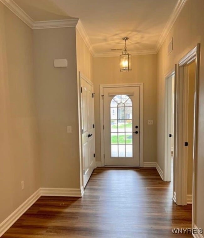 Building Photo - 5281-5287 Chestnut Ridge Rd