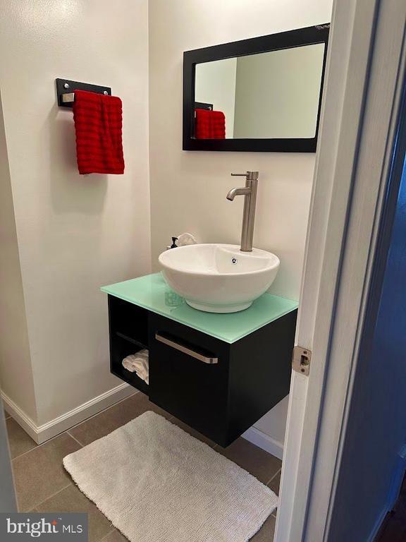 Building Photo - 6035 Crown Royal Cir