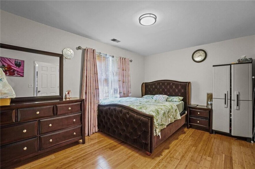 Bedroom #2 10x14 - 46 Ridgeway Ave