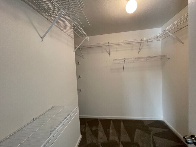 Building Photo - 1803 Carneros Cir