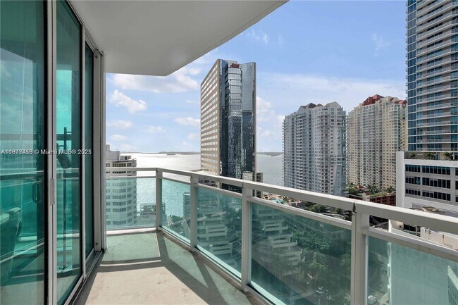 Building Photo - 951 Brickell Ave
