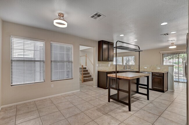 Building Photo - 7275 Diamond Canyon Ln