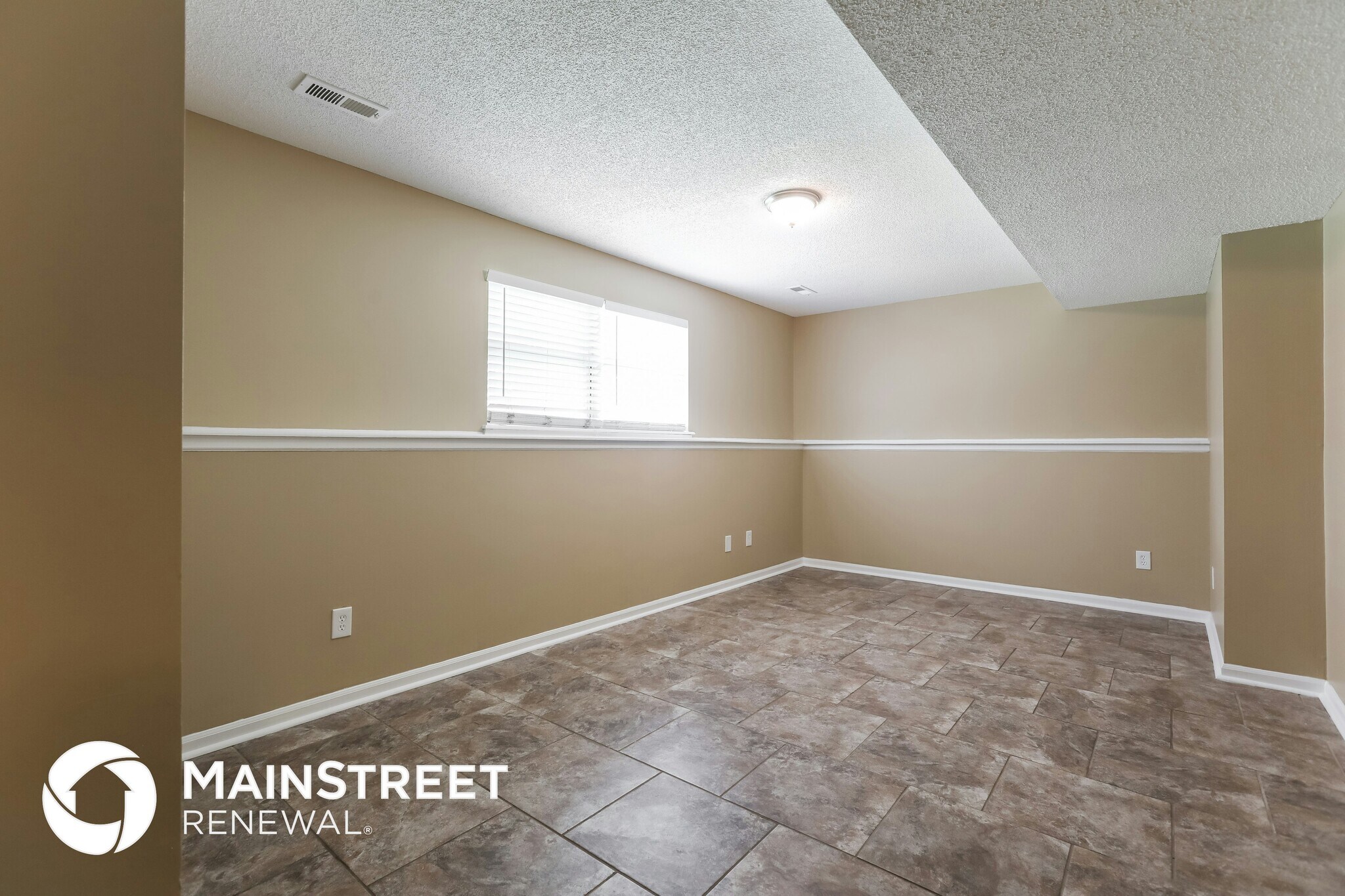 Building Photo - 215 Apple Blossom Ln