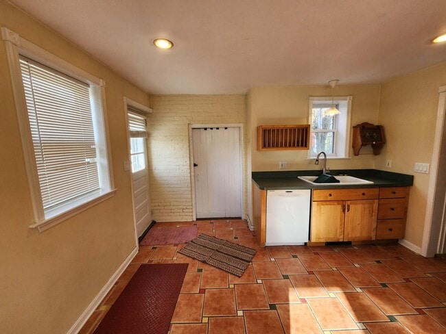 Building Photo - Large and Beautiful Farm House in Quiet Area