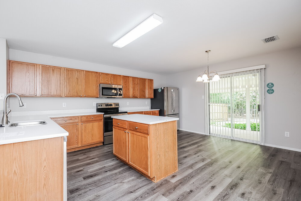 Building Photo - 1410 Post Oak Trail
