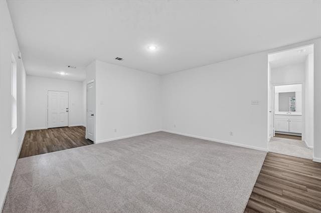 Building Photo - 2106 Prairie Ln