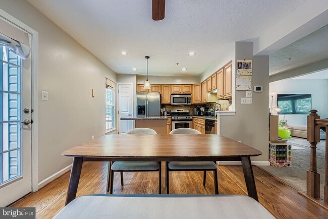 Building Photo - 708 Pine Drift Dr