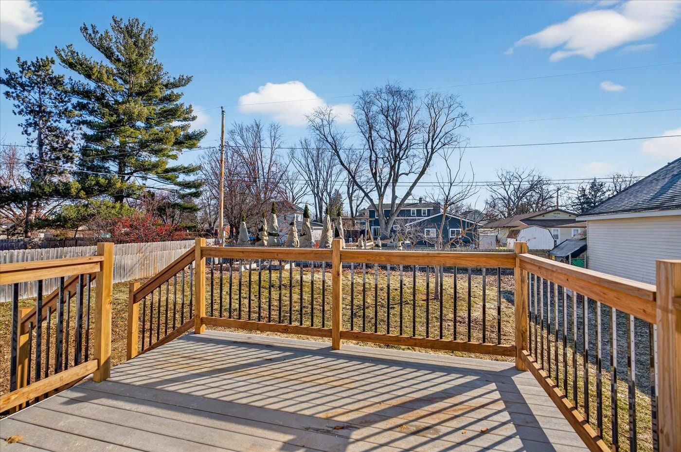 Building Photo - 305 N Shuman St