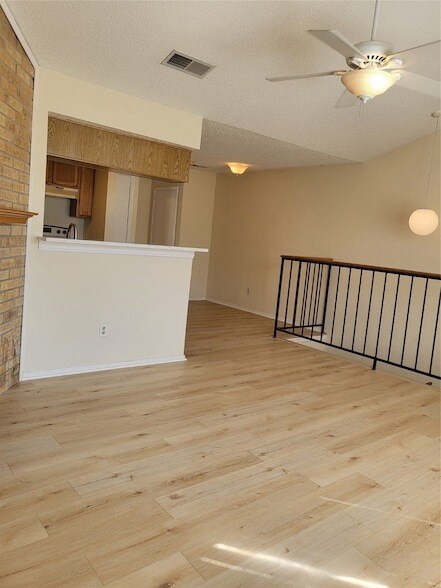 Building Photo - 2500 E Park Blvd
