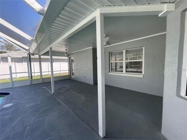 Building Photo - 9 Birchwood Pl