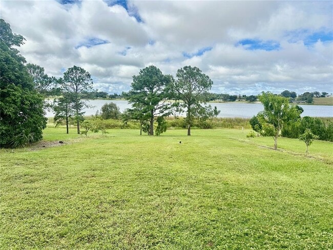 Building Photo - 709 S Lake Starr Blvd