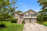 Building Photo - 587 Dove Ln
