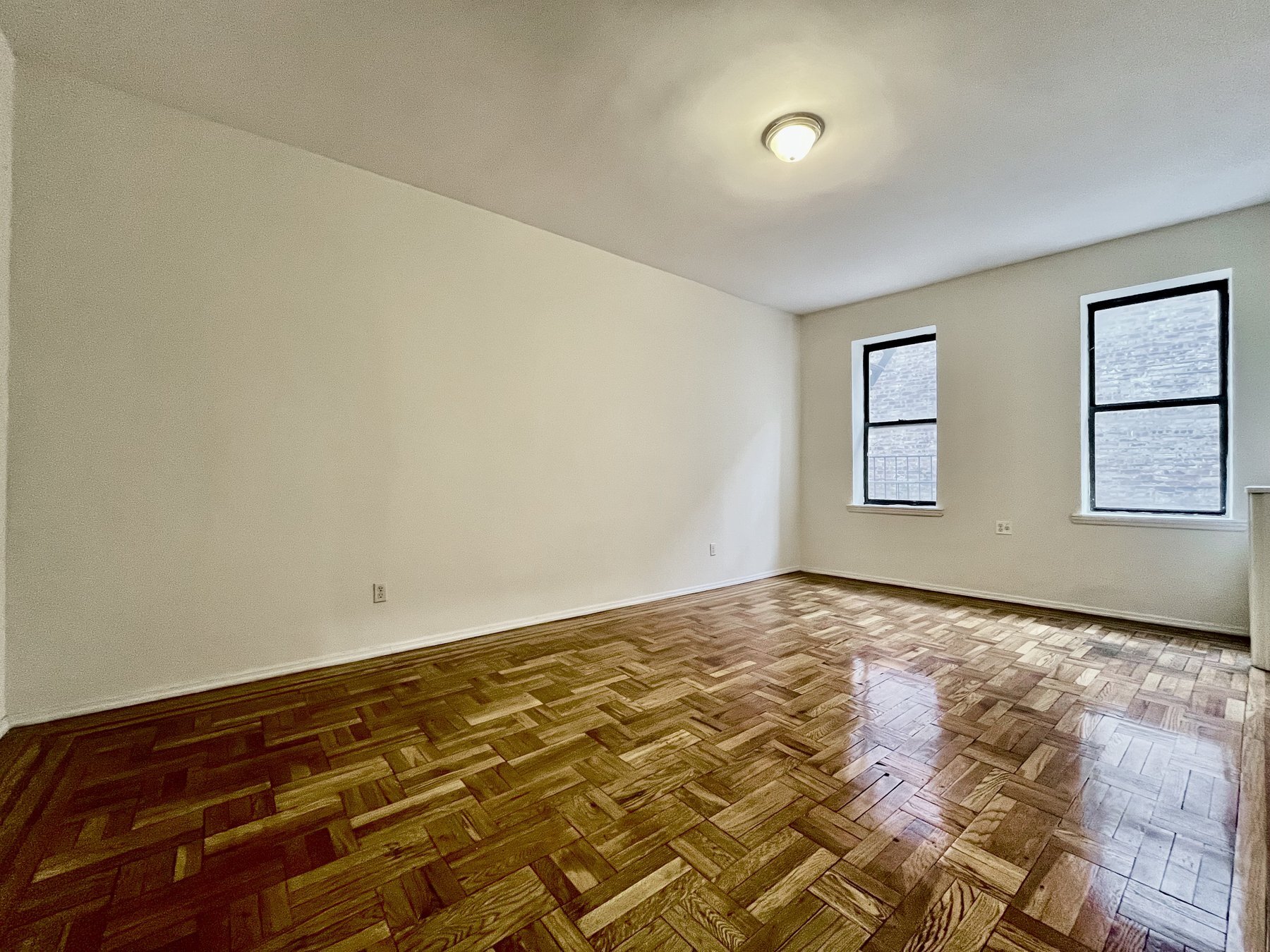 Building Photo - 1803 Riverside Dr