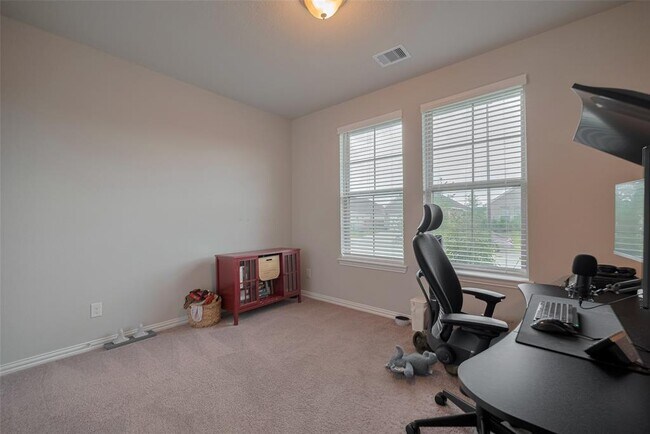 Building Photo - 7915 Grandstand Pkwy