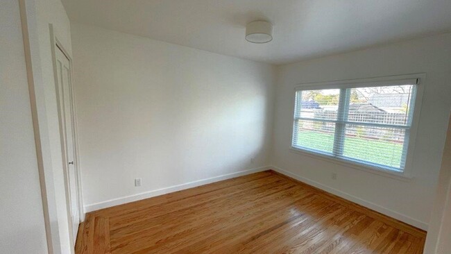 Building Photo - Walnut Creek Gorgeous 3-bedroom 2 bath hom...