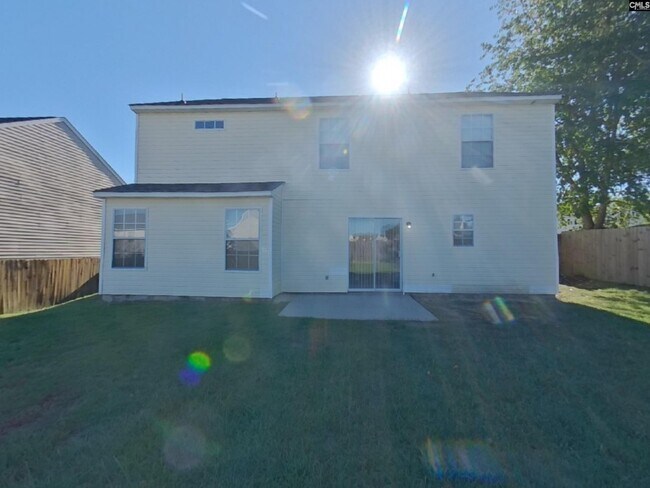 Building Photo - 411 Fox Trot Dr