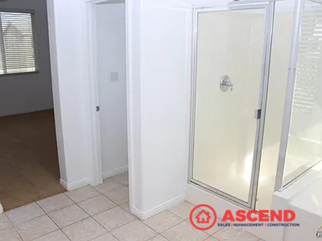 Building Photo - Gorgeous 2-Story 4 bdrm + Office House in Southwest