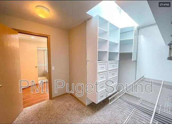 Building Photo - 15621 158th Ave SE