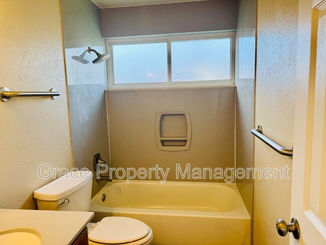 Building Photo - 9123 Perry St