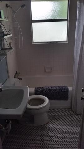 Building Photo - 7472 Love Cir