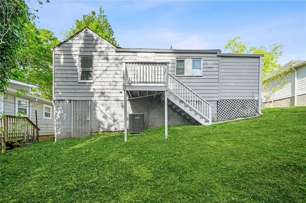 Building Photo - 360 Betsy Ave SW