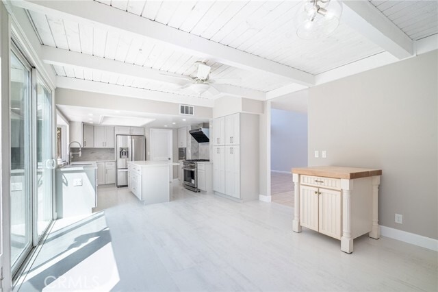 Building Photo - 4922 Hemlock