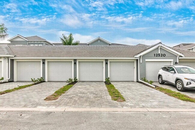 Building Photo - 12520 Galapagos Ct