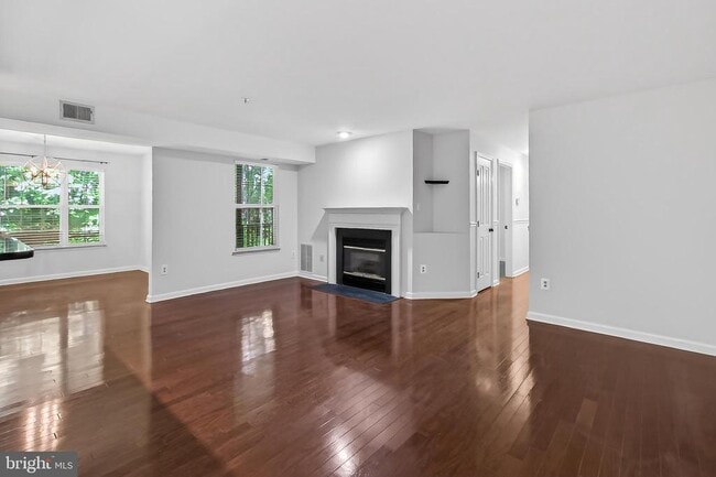 Building Photo - 4126 Monument Ct