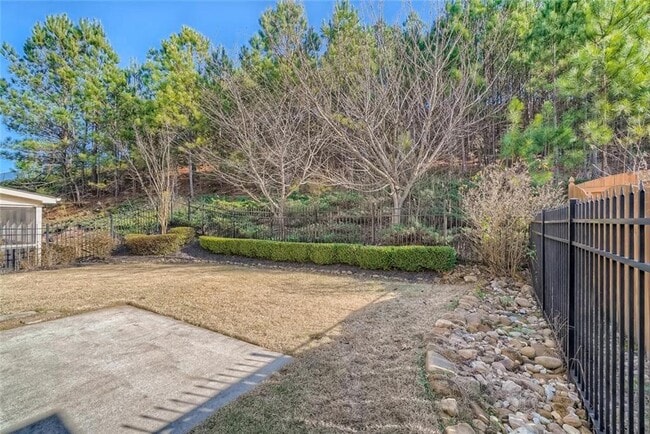 Building Photo - 1835 Habersham Villa Dr