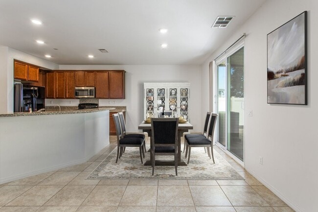 Building Photo - 3714 Rosena Ranch Rd