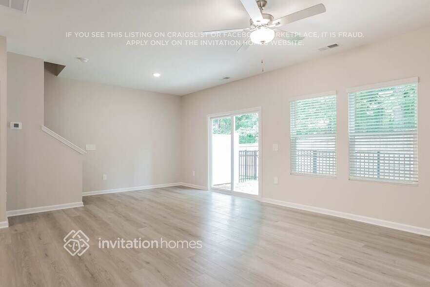 Building Photo - 1175 Greenville Wy