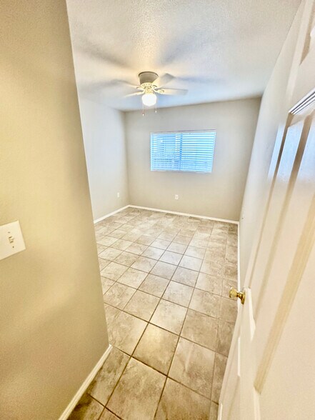 Building Photo - 15312 Kamary Ln