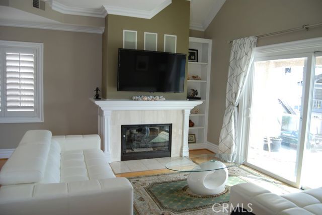 Building Photo - 223 20th St