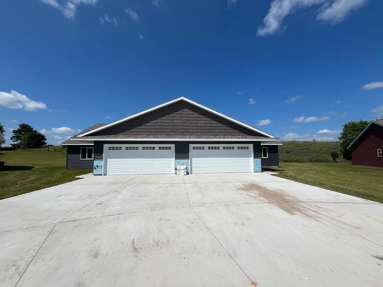 Building Photo - 656 Veronica Ct