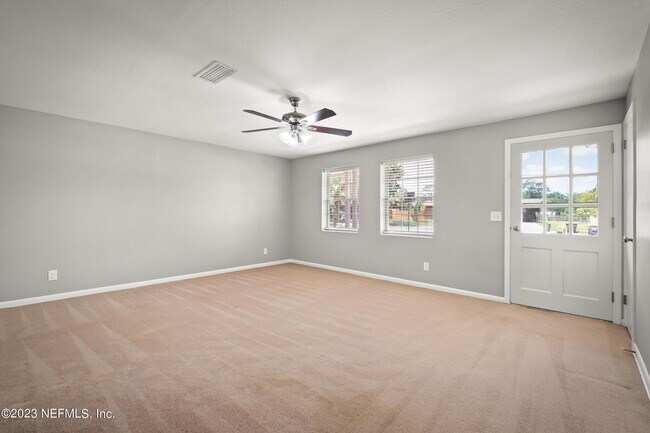 Building Photo - 736 Foxbriar Cove