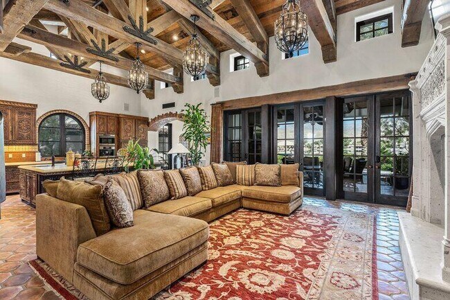 Building Photo - 83290 S Bay Dr