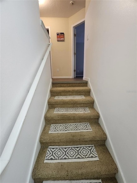 Building Photo - 13209 Silver Strand Falls Dr