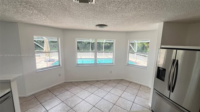 Building Photo - 522 SW 200th Terrace