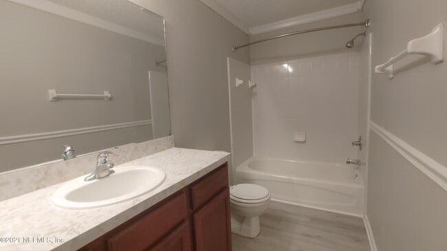 Building Photo - 5520 Cabot Dr N