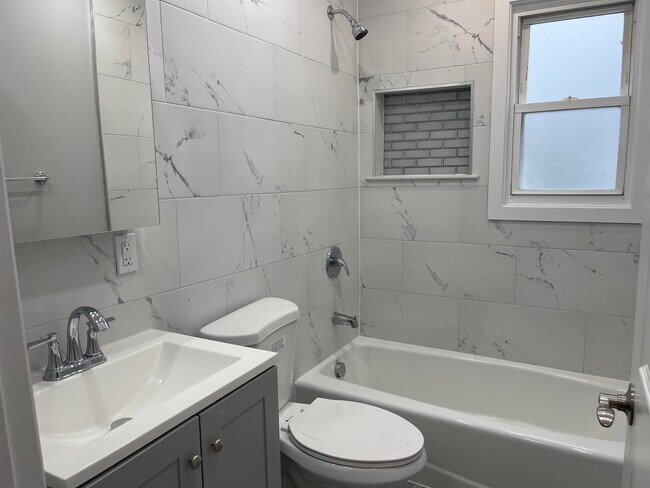 Building Photo - 54 Mt Prospect Ave