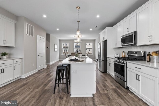 Building Photo - 105 Higher Rock Ct