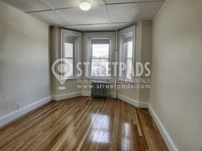 Building Photo - 1 bedroom in Boston MA 02215